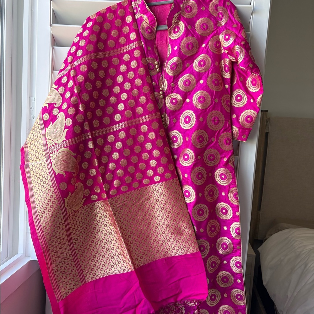Indian Pink and Gold Churidar suit dress Punjabi silk 3 piece set size small